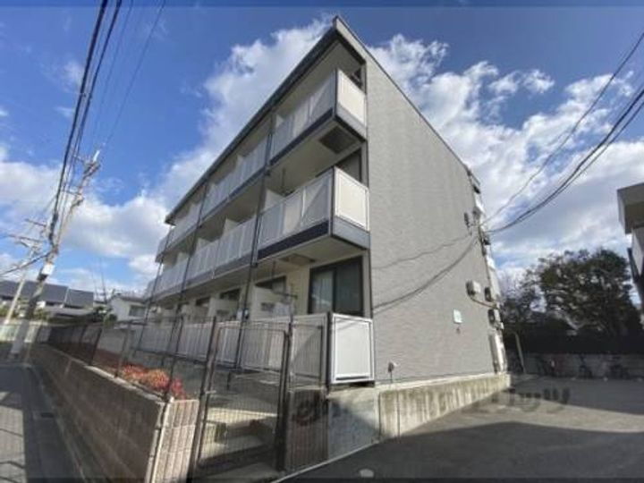 レオパレスエーデル菱屋西
