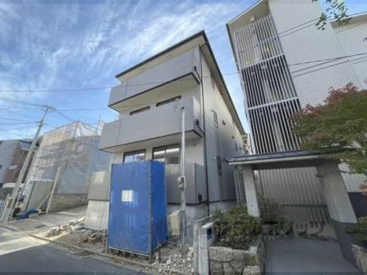 京都府京都市伏見区北浜町 賃貸アパート