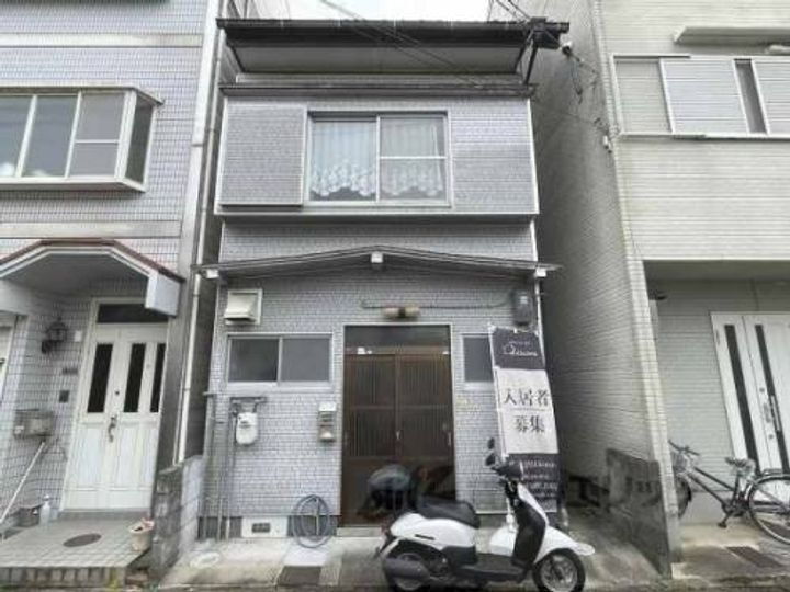 向島吹田河原町８６－１４貸家