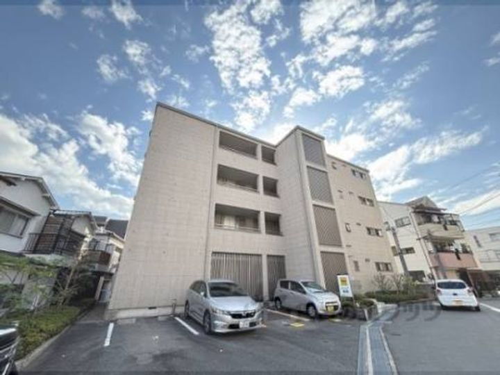 大阪府寝屋川市萱島信和町 賃貸マンション