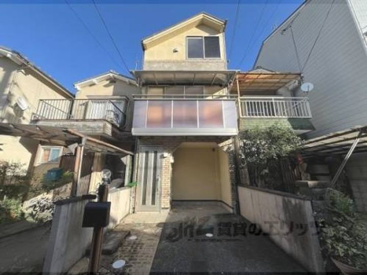 小山中島町２２－１１戸建て