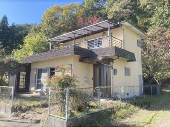 八木町木原岼山１０－１１貸家