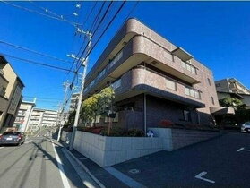 神奈川県横浜市青葉区美しが丘２丁目 地上4階地下1階建 築19年5ヶ月