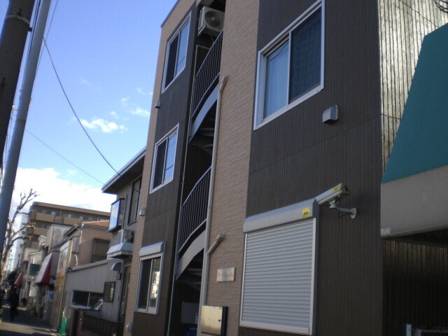 神奈川県横浜市磯子区原町 3階建 築14年9ヶ月