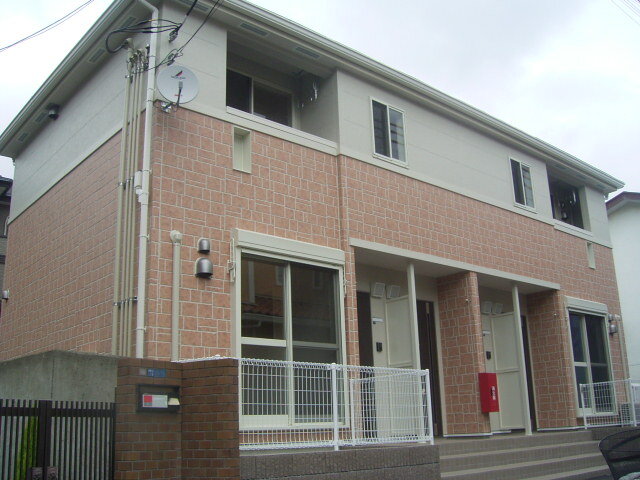 神奈川県横浜市栄区小菅ケ谷３丁目 2階建 築14年3ヶ月