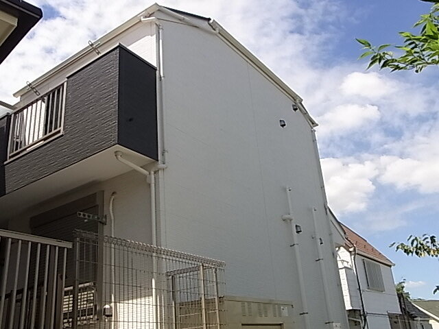 神奈川県横浜市港南区港南４丁目 築12年1ヶ月 2階建