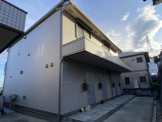神奈川県横浜市南区中里４丁目 2階建 築5年1ヶ月