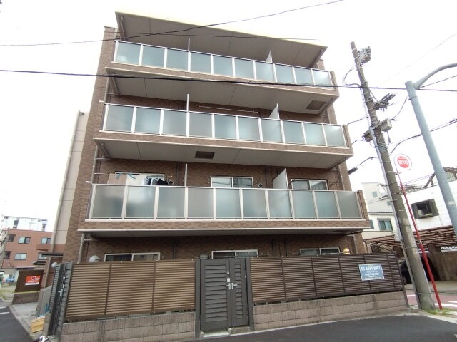 東京都足立区関原１丁目 4階建 築11年