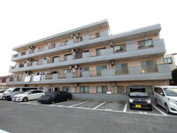 東京都足立区入谷4丁目 4階建 築32年10ヶ月