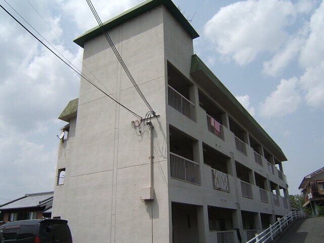 京都府綴喜郡井手町大字多賀 3階建 築51年2ヶ月
