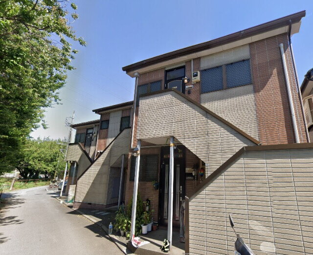 埼玉県上尾市大字上尾下 2階建 築32年5ヶ月
