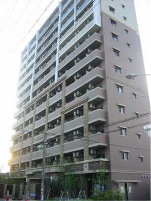 エステムコート梅田天神橋リバーフロント 13階建