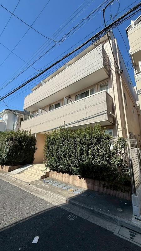 東京都新宿区上落合１丁目 賃貸マンション