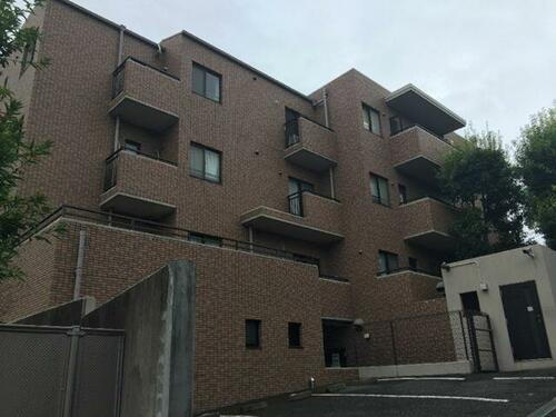 ヒルサイド小日向　小型ハイルーフ車室