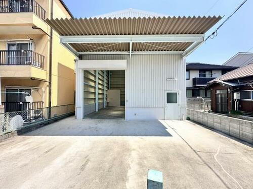 高田町貸倉庫
