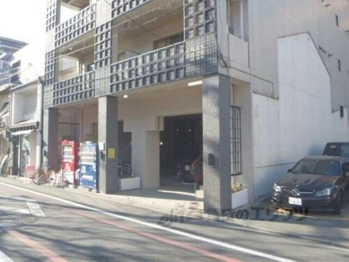 ドルチェヴィータ京都六角（テナント）