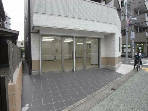 東京都足立区伊興３丁目
