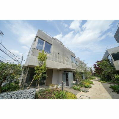 Ｎｉｓｈｉｏｇｉ　ｃｏｍｉｃｈｉ　ｔｅｒｒａｃｅ