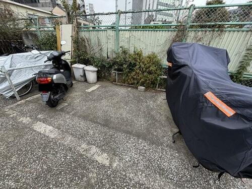 東京都目黒区中目黒１丁目