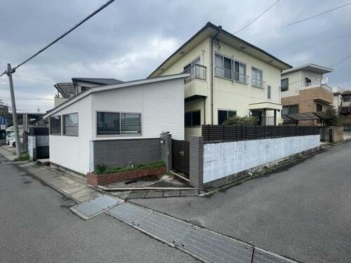 赤池モチロ事務所倉庫付き戸建て