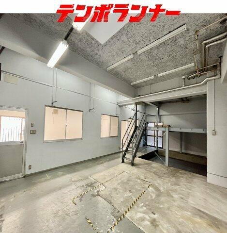 鈴木様　倉庫付き事務所