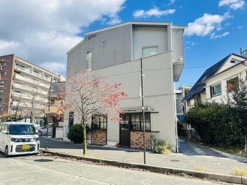 兵庫県川西市栄町