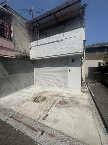 大日ガレージハウス
