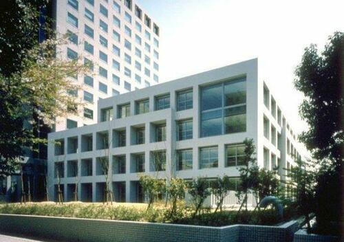 大阪府豊中市新千里西町１丁目