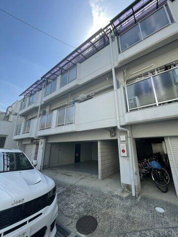 シバヤ中津１階倉庫