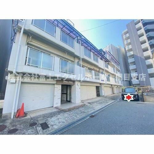 大阪府大阪市北区中津３丁目