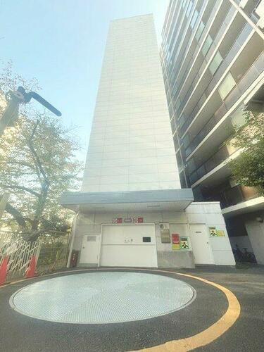 朝日シティパリオ西早稲田館立体駐車場