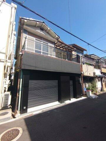 東大阪市衣摺１丁目倉庫ガレージ