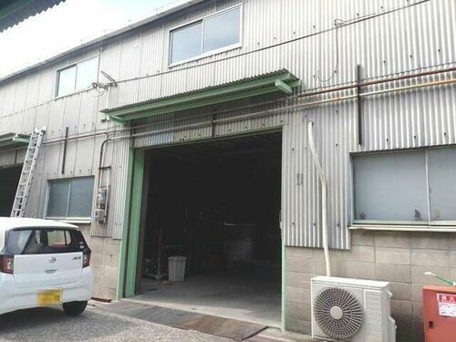 若松町５丁目貸倉庫（南から２軒目）