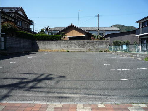 神田町藤映駐車場