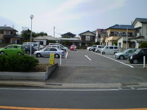 三上駐車場