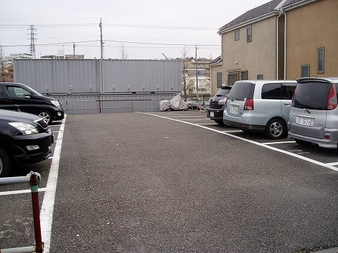 さつきパーキング