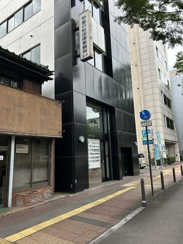 山梨県甲府市丸の内３丁目