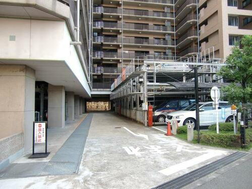 グランイーグルウィング川崎パーキング