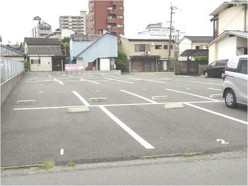 本山駐車場