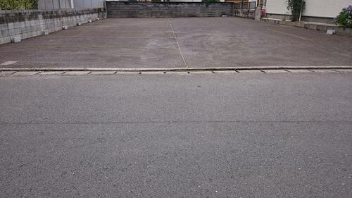 王子西町駐車場