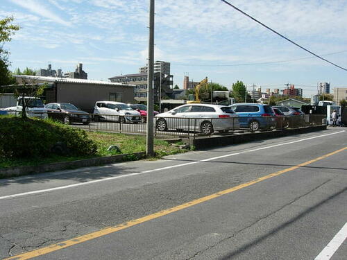 屋下駐車場