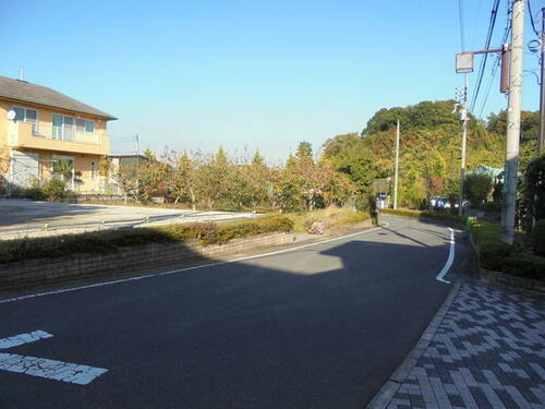 東京都町田市三輪緑山４丁目