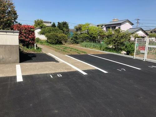 幸重駐車場