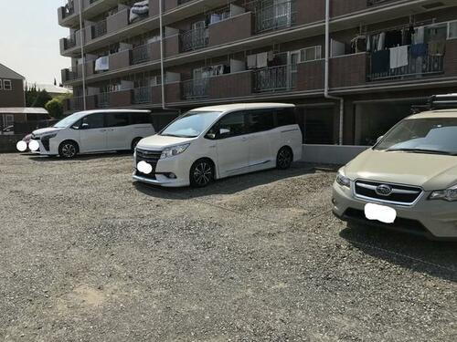 神奈川県横浜市港北区綱島東４丁目