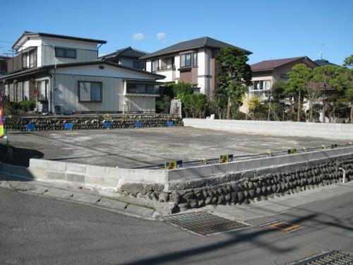 旭丘堤１野田駐車場