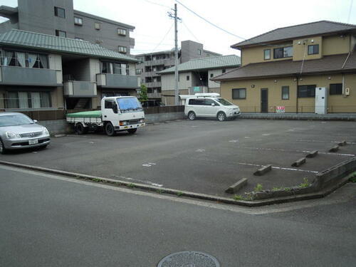 鎌田・坂本駐車場
