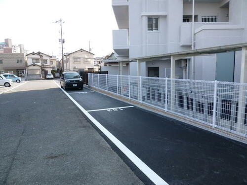 江波西町駐車場