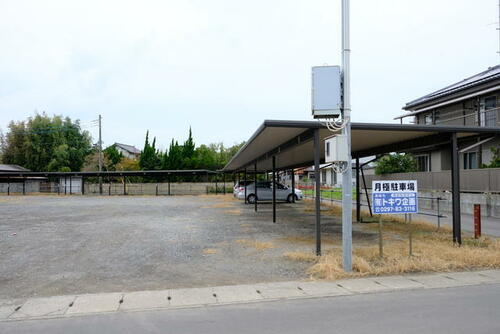 秋田医院駐車場