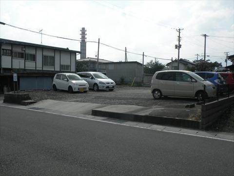 八木田並柳月極駐車場