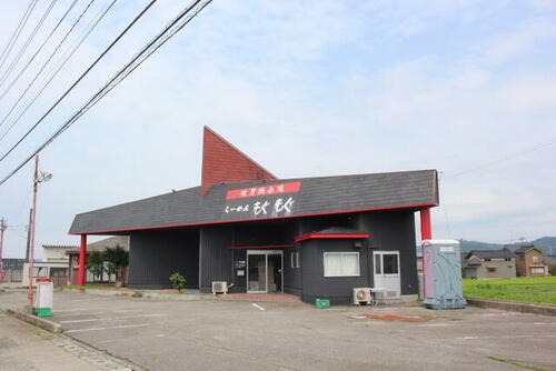 高岡市宝来町店舗